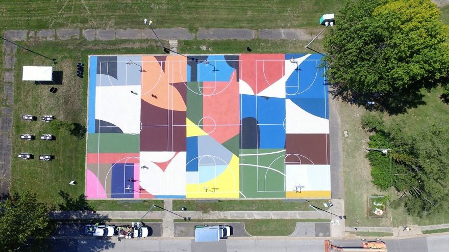 Project Backboard has redesigned the court in Kinloch, Missouri in collaboration with artist William LaChance. Source: MTWB.org