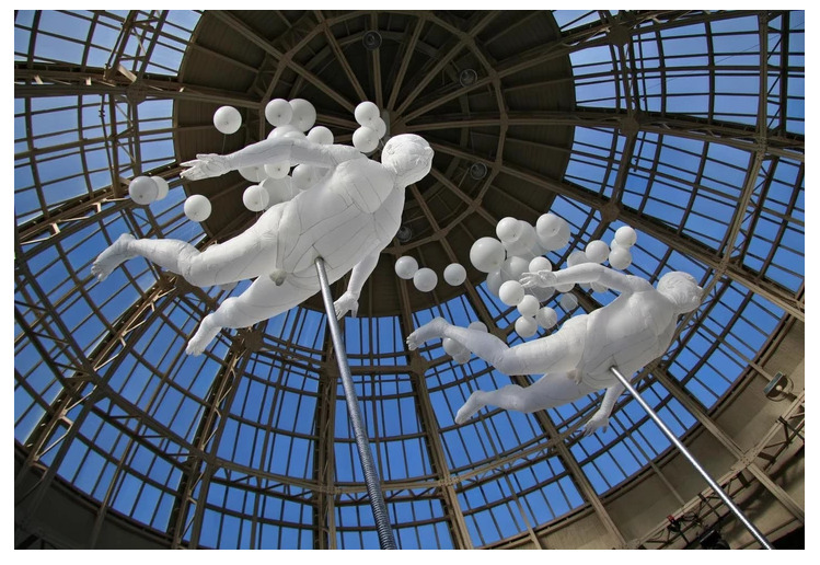 Max Streicher, Floating giants, 2006. Source: AIH Studios