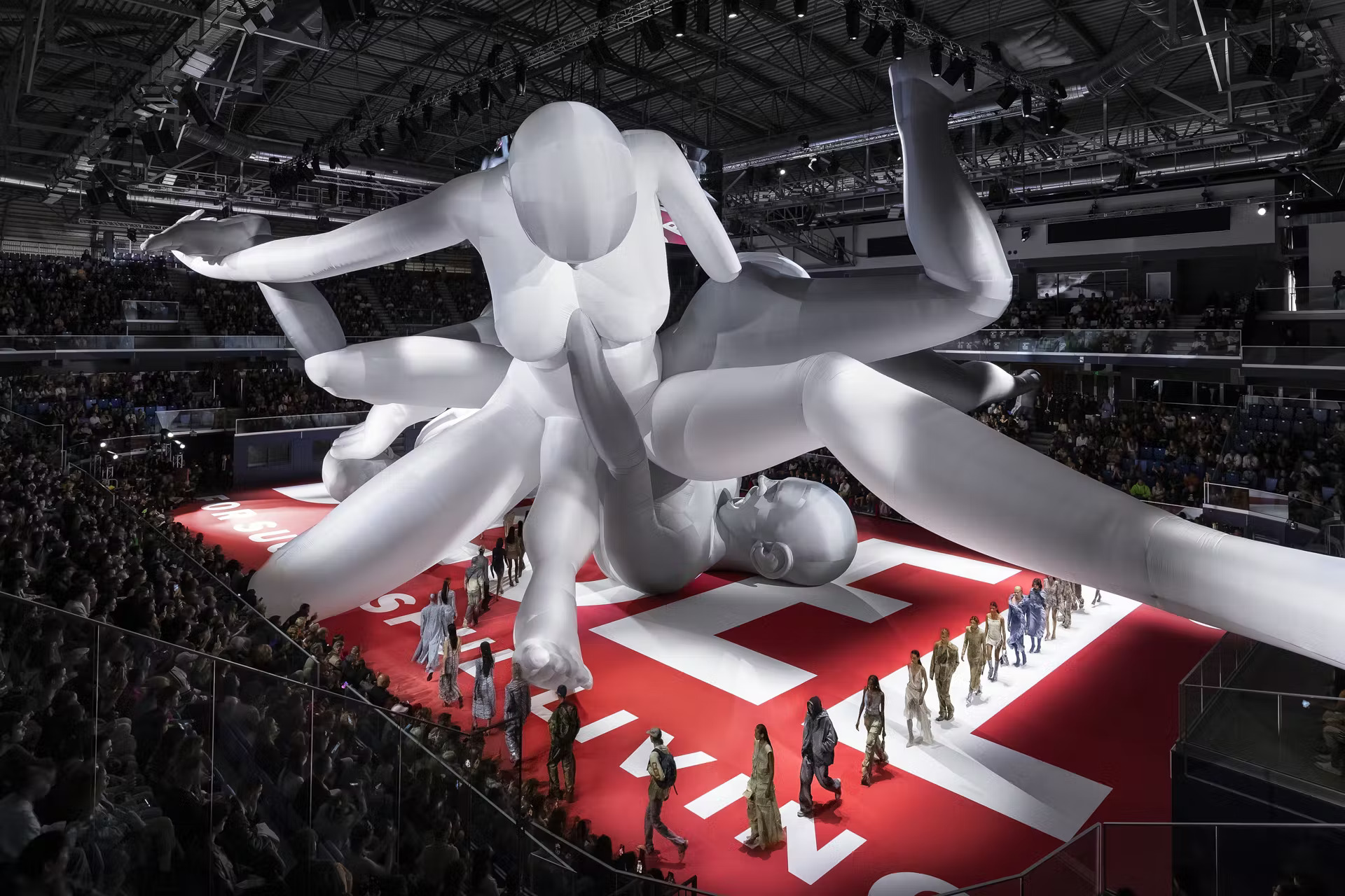 Dennis Vanderbroek, inflatable sculpture for Milan Fashion Week, 2022. Source: Dezeen