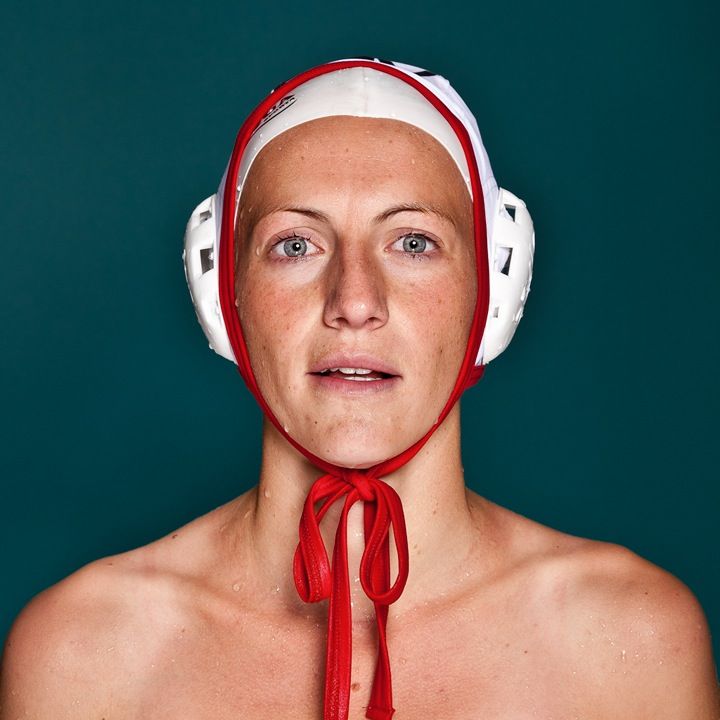 Sophie Kirchner, Water Polo, 2012. Zdroj: Lensculture