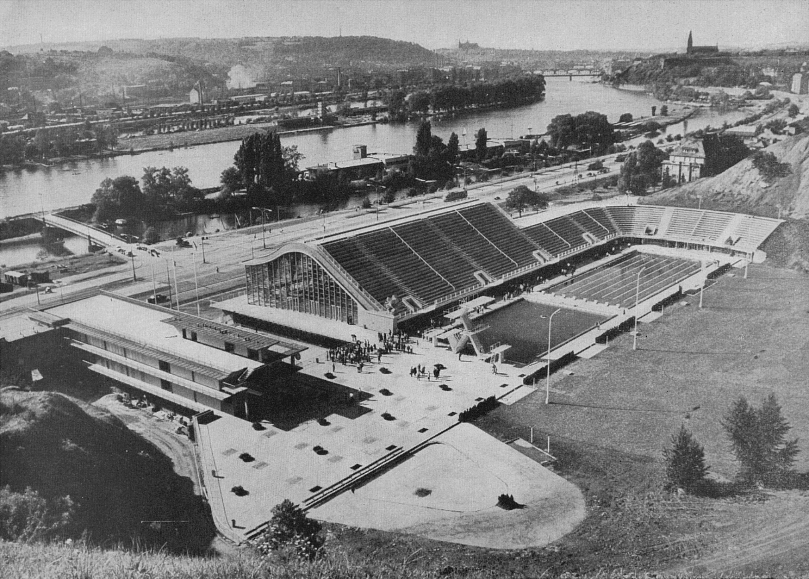 Dobový snímek otevření stadionu v Podolí. Zdroj: archiv redaktora